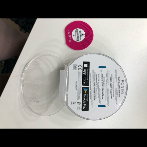 FOREO LUNA fofo Facial Cleansing Brush & Analyzer - Picture 11 of 12